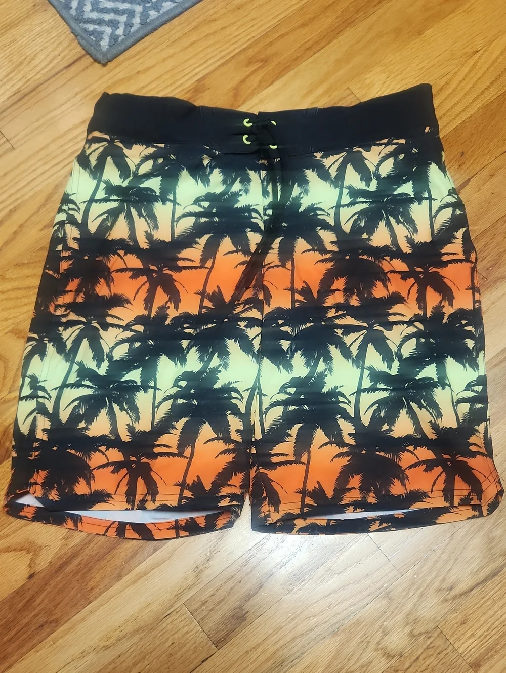 art class Boy's Palm-Print Swim Shorts, 18, EUC